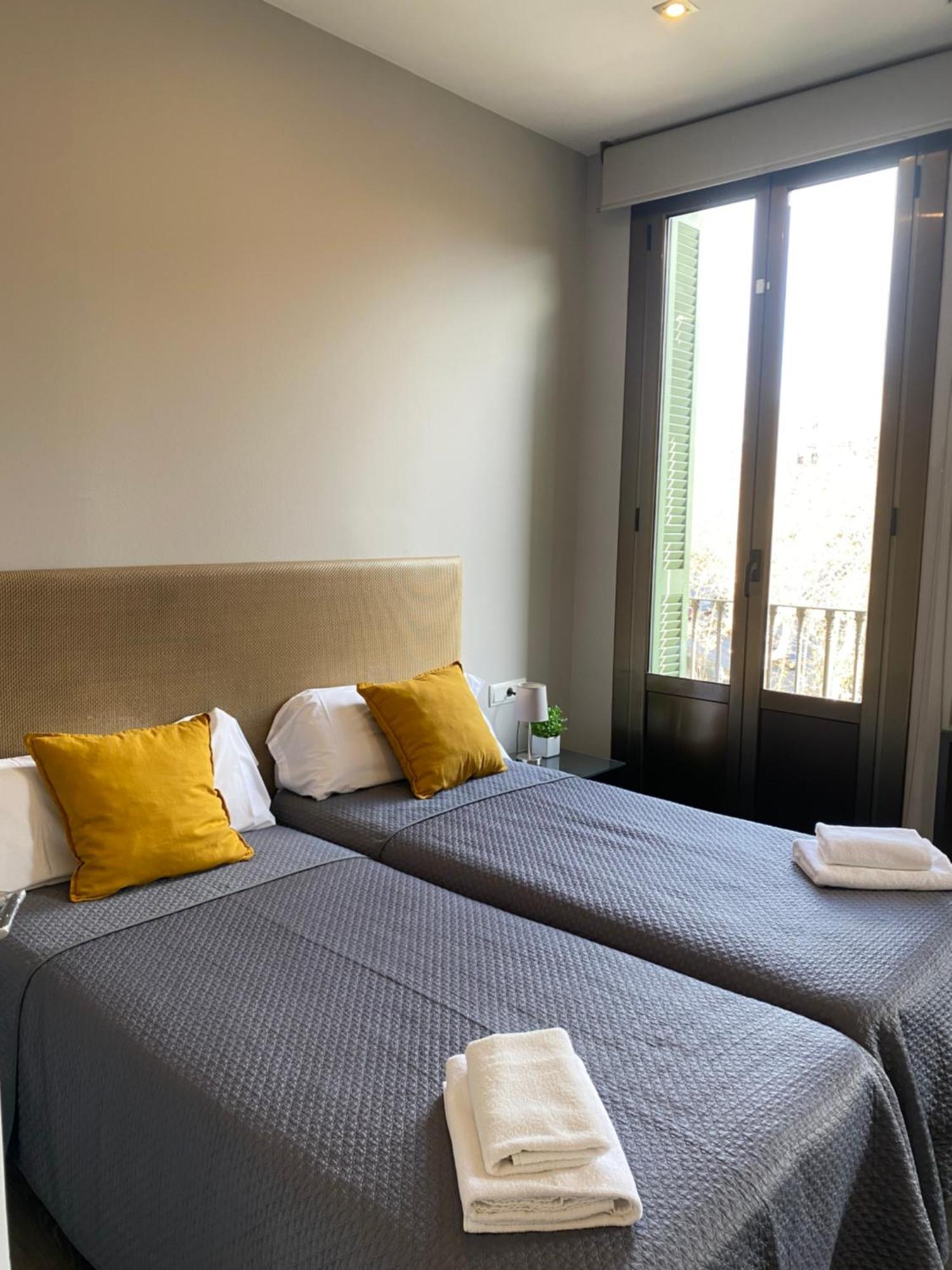 555 Apartments Bcn Барселона Екстериор снимка