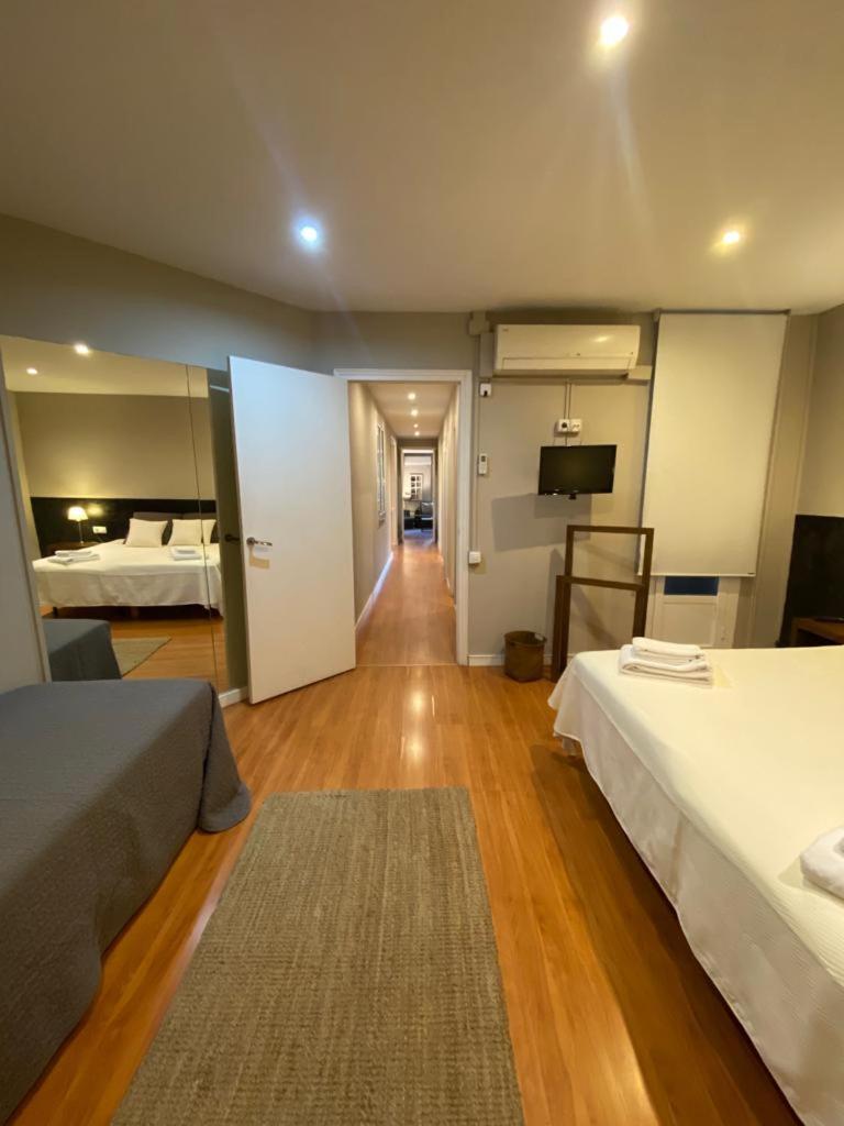 555 Apartments Bcn Барселона Екстериор снимка
