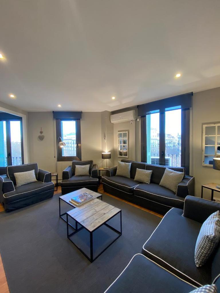 555 Apartments Bcn Барселона Екстериор снимка