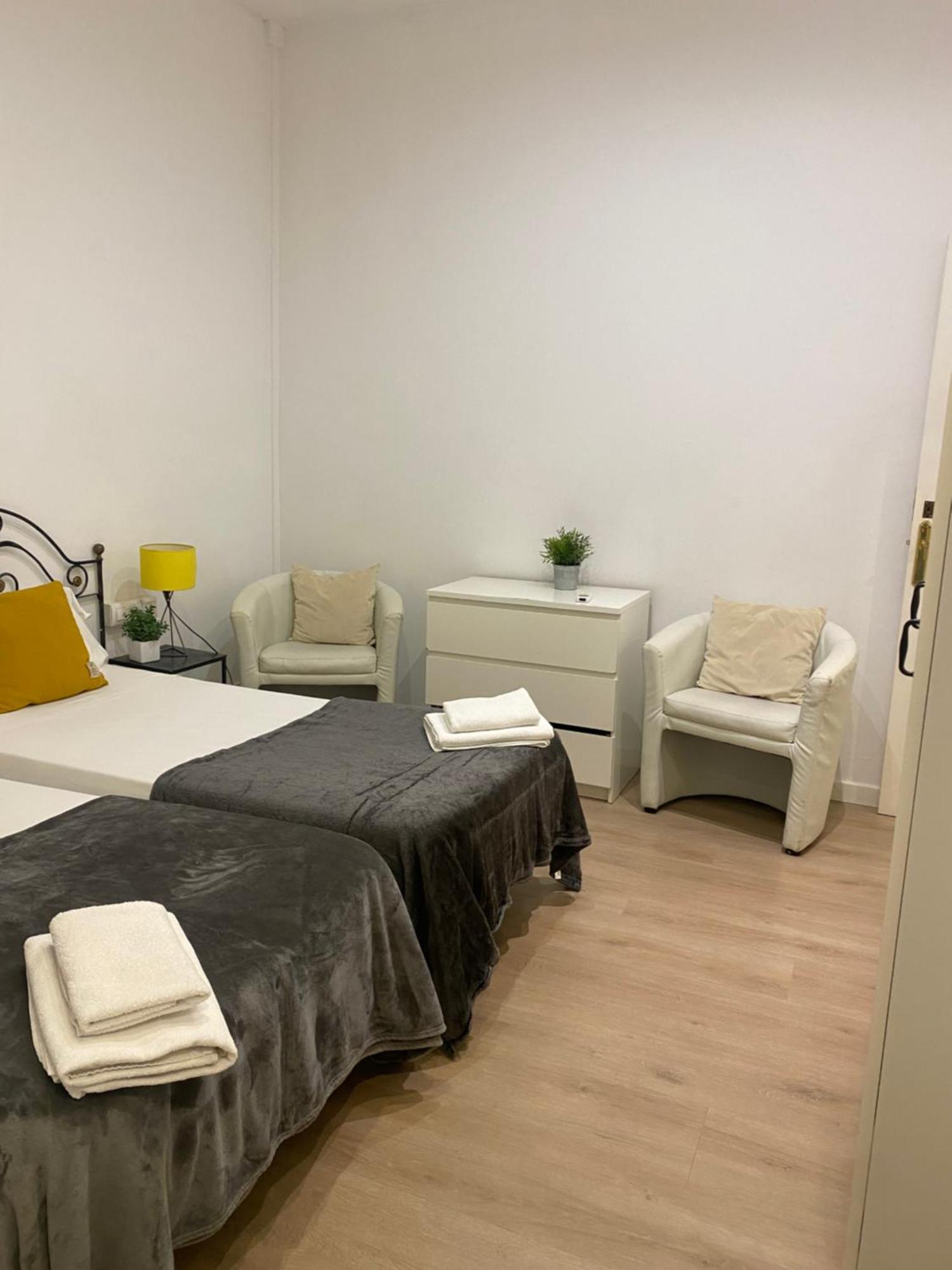 555 Apartments Bcn Барселона Екстериор снимка