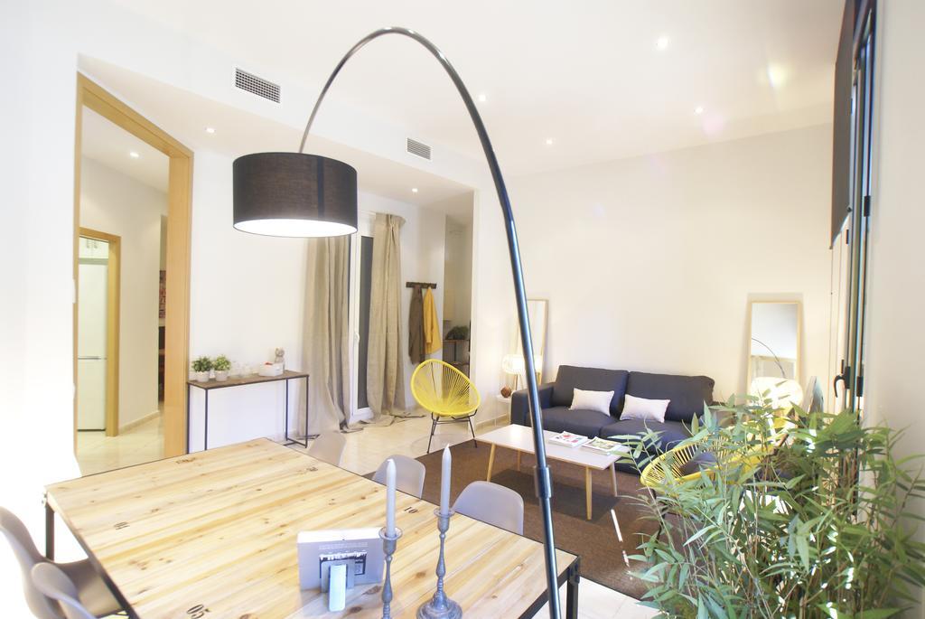 555 Apartments Bcn Барселона Екстериор снимка